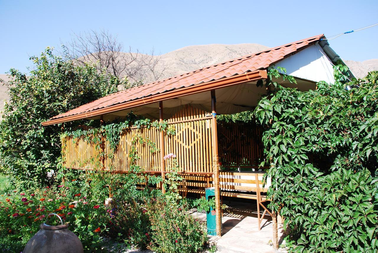 Gayane & Khikar B&B Chʼiva Екстериор снимка